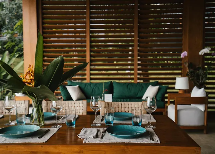 Sanglung & 5* Kubutambahan (Bali)