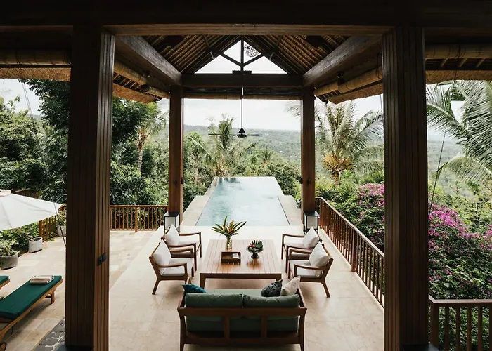 Sanglung & Resort Kubutambahan (Bali)